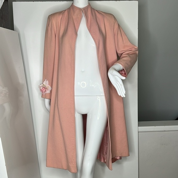 Fleurette Size 6-8 for I.Magnin Vintage Powder Pink Open Coat - Picture 1 of 15